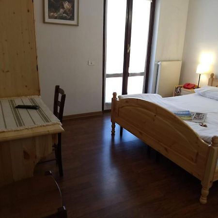 Hotel Ristorante Sassi Rossi Taceno Exteriér fotografie