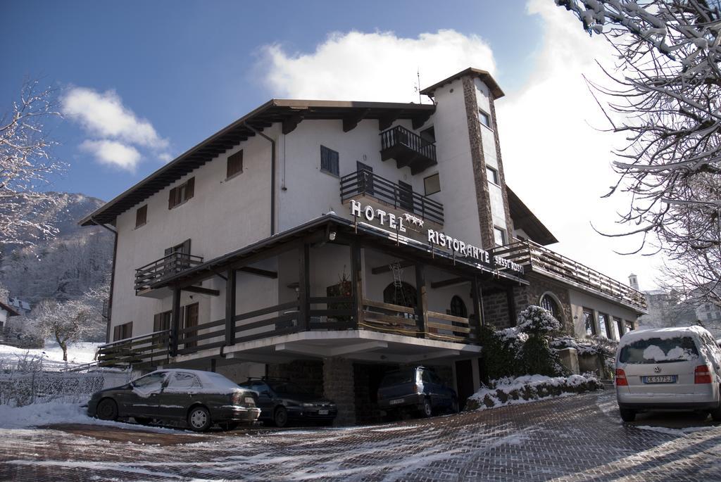 Hotel Ristorante Sassi Rossi Taceno Exteriér fotografie