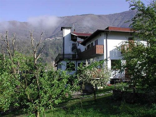 Hotel Ristorante Sassi Rossi Taceno Exteriér fotografie