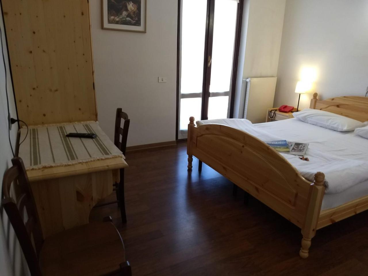 Hotel Ristorante Sassi Rossi Taceno Exteriér fotografie